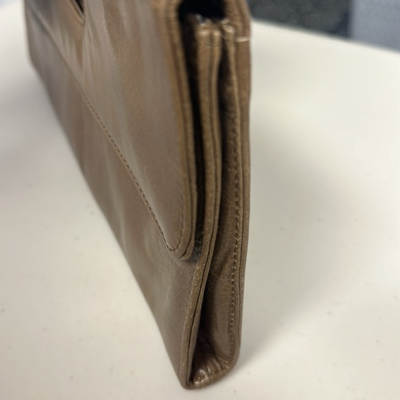 Hobo international Katrina tan patent leather clutch - Picture 8 of 14